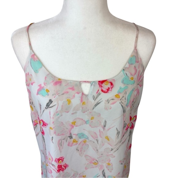Skies Are Blue White Floral Tank Size M - Picture 2 of 9